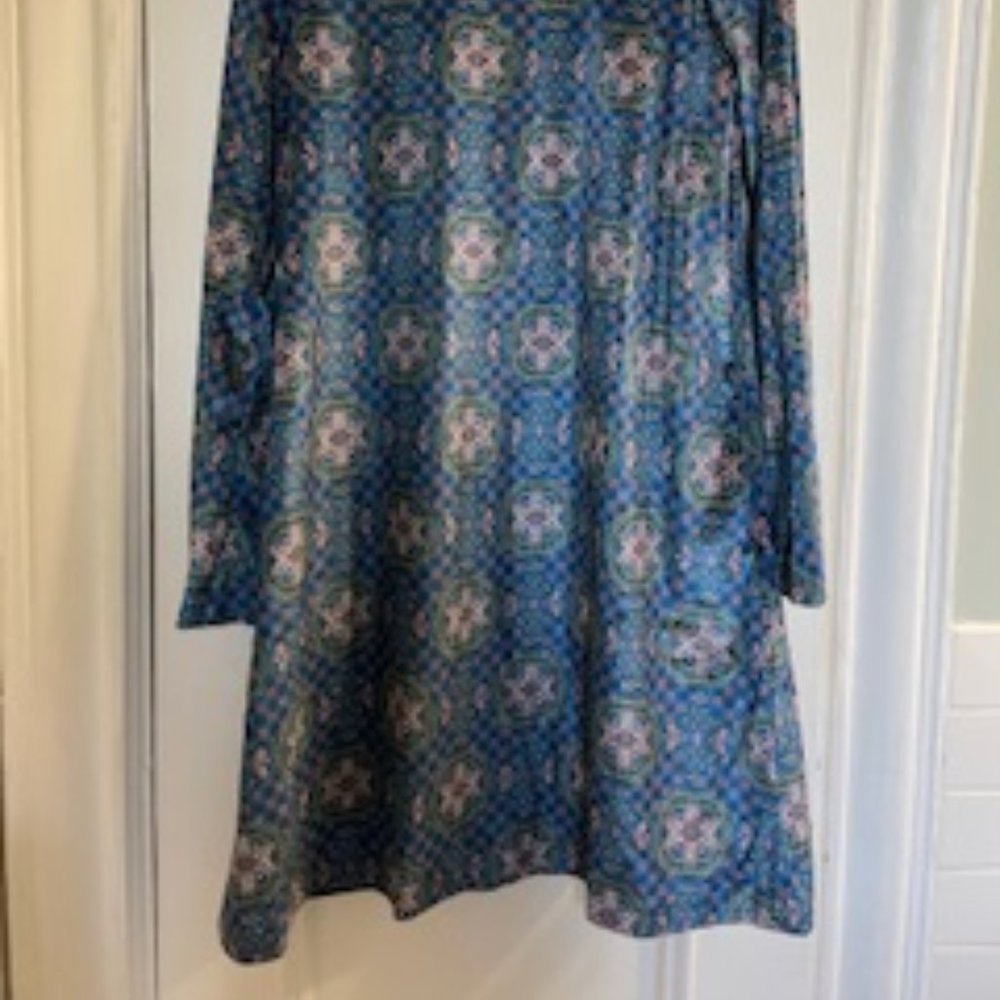 Festive Blue Patterned Velvet - Picture 3 of 6